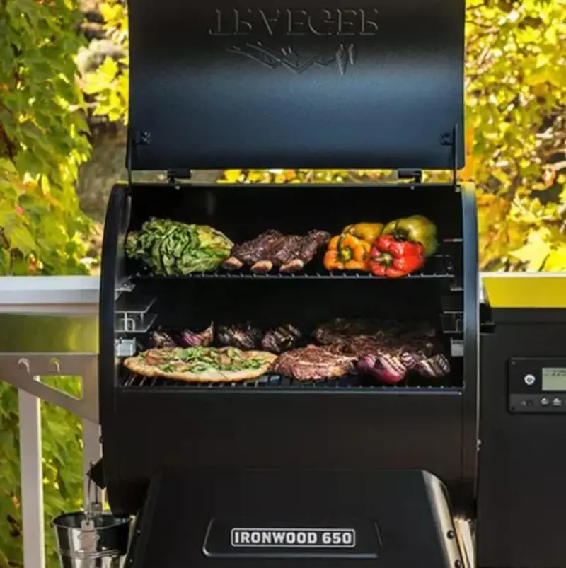 Traeger Ironwood 650 Pellet Grills - Image 3