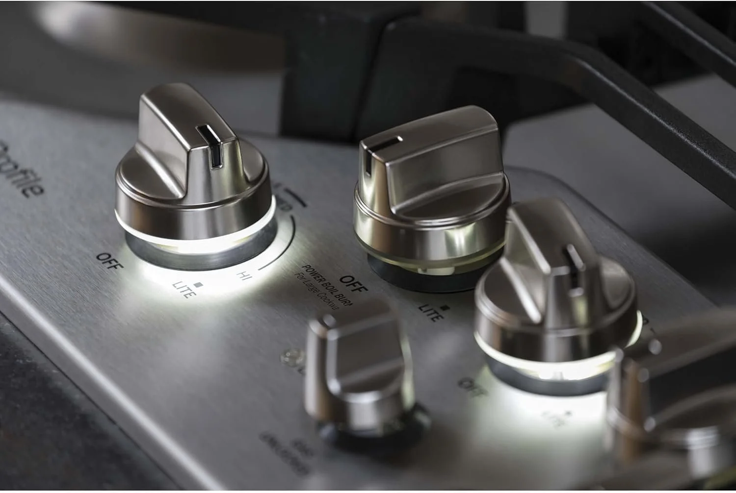 GE Profile Built-In Gas Cooktops PGP7036SLSS - Image 3